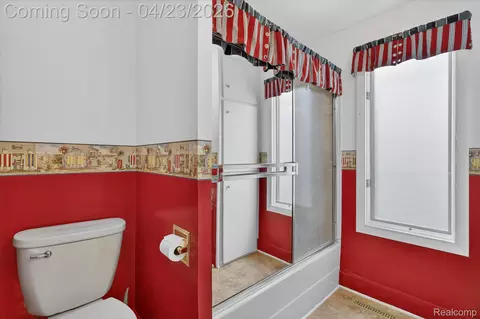 Bath - 306 S Main St, Vassar, MI 48768 photo 2 of 4