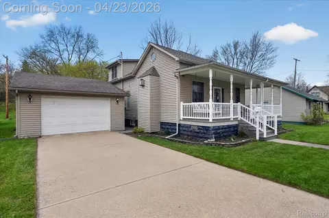 Exterior - 306 S Main St, Vassar, MI 48768 photo 2 of 4