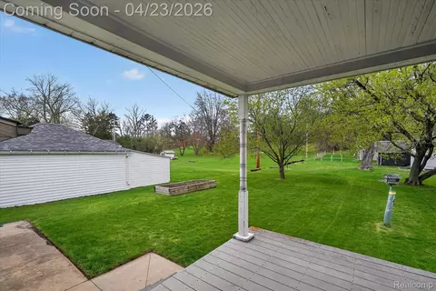 Exterior - 306 S Main St, Vassar, MI 48768 photo 3 of 4