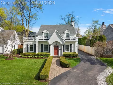 1900 Fairview St, Birmingham, MI 48009