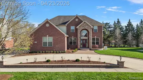 4366 S Lake Ln, Shelby Township, MI 48316