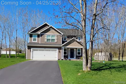 1760 Stonehouse Dr, Unadilla, MI 48137