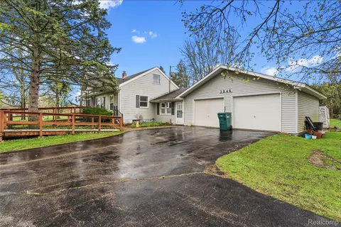 3946 Brown Rd, Durand, MI 48429