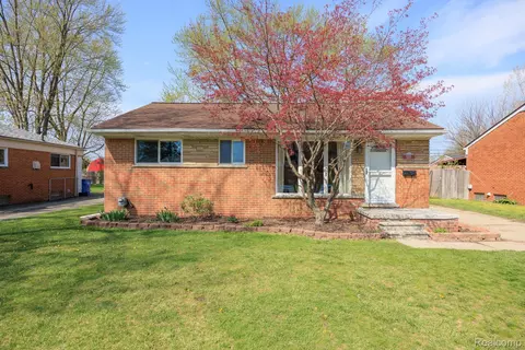25515 Patricia Ave, Warren, MI 48091