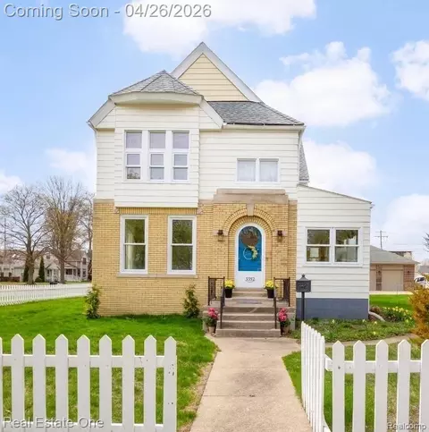 3352 4th, Wyandotte, MI 48192
