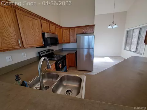 Kitchen - 32526 Gateway Dr, Romulus, MI 48174 photo 2 of 3
