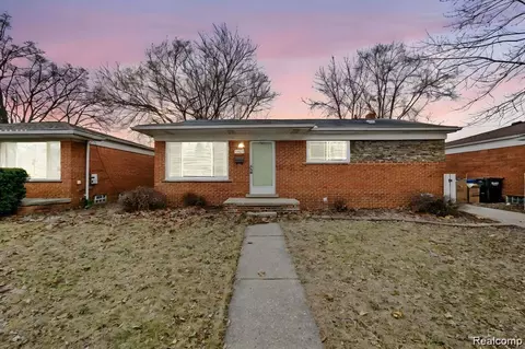 28419 Park Ct, Madison Heights, MI 48071
