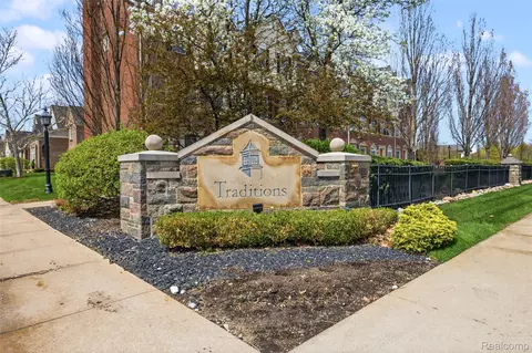 1524 Peninsula Ct, Canton, MI 48187