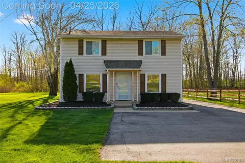 8822 Cogswell St, Romulus, MI 48174