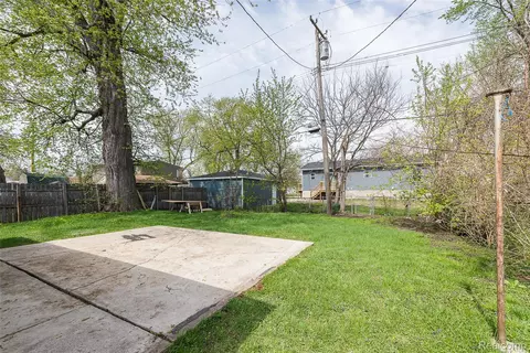 Exterior - 3245 6th St, Monroe, MI 48162 photo 2 of 10
