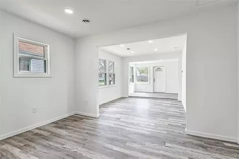 Living - 3245 6th St, Monroe, MI 48162 photo 4 of 4