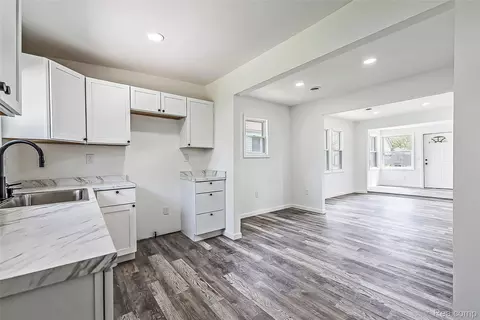 Entry Way - 3245 6th St, Monroe, MI 48162 photo 2 of 3
