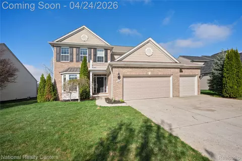 56753 Lindale Ave, Macomb, MI 48042