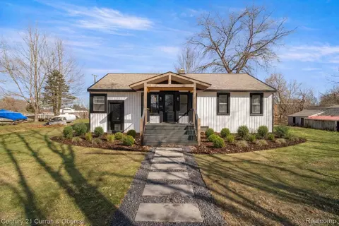 4296 Burgess Rd, Putnam, MI 48169