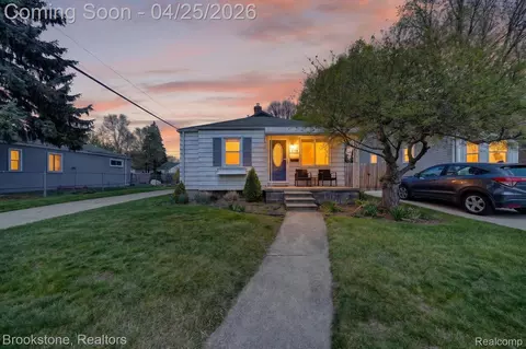 1715 Brockton Ave, Royal Oak, MI 48067