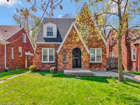 16924 Chandler Park Dr, Detroit, MI 48224