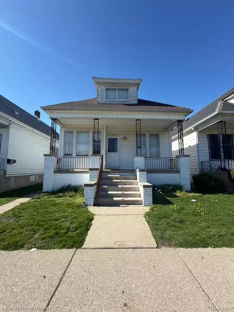 5033 Harold St, Hamtramck, MI 48212