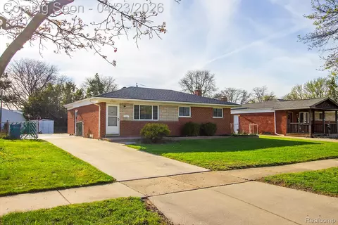 27051 E Pleasant Dr N, Warren, MI 48088