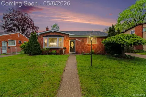 19483 Ingram St, Livonia, MI 48152
