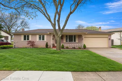 14970 Loyola Dr, Sterling Heights, MI 48313