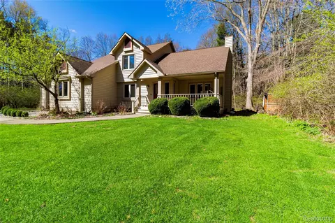 4450 Blood Rd, Metamora, MI 48455