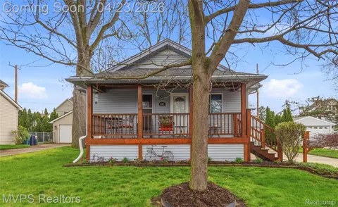 907 Batavia Ave, Royal Oak, MI 48067