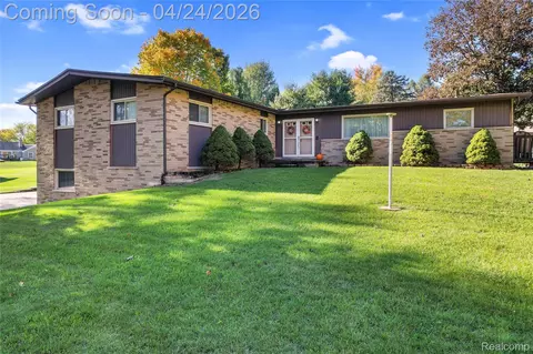 8300 Lawrence Ave, Augusta, MI 48197