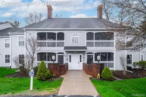 1221 Curzon Ct #203, Howell, MI 48843