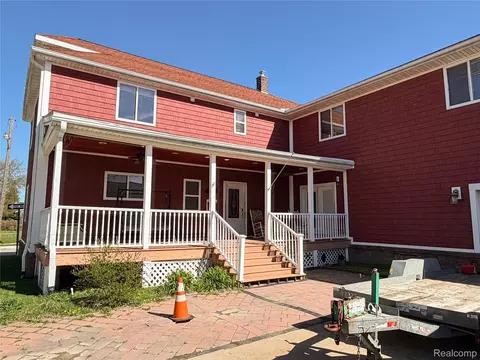 703 Saint John St, Wyandotte, MI 48192