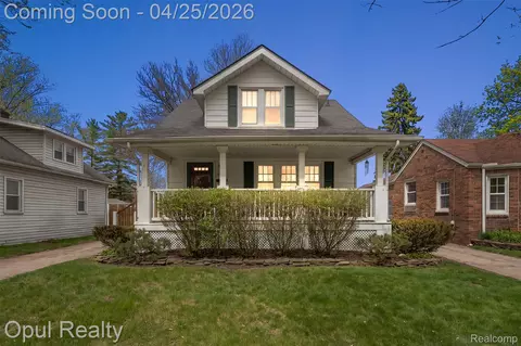 34512 Ash St, Wayne, MI 48184