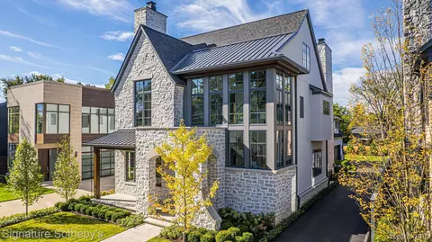 395 Greenwood St, Birmingham, MI 48009