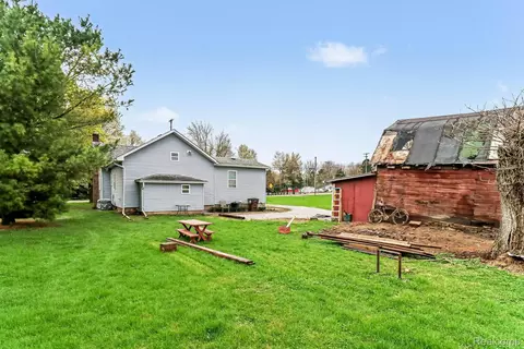 Exterior - 1304 Samaria Rd, Bedford, MI 48177 photo 4 of 5