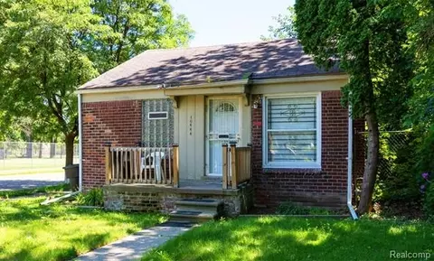 10444 Wayburn St, Detroit, MI 48224