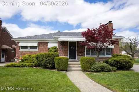16133 Bell Ave, Eastpointe, MI 48021