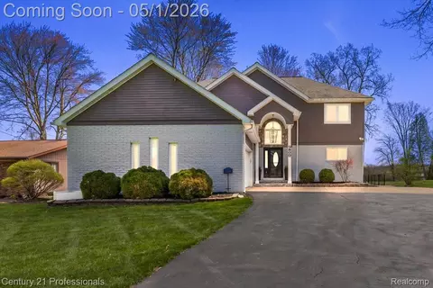 9800 Sashabaw Rd, Independence, MI 48348
