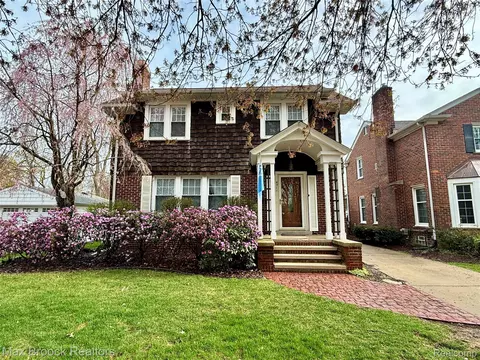 4311 Arlington Dr, Royal Oak, MI 48073