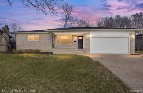 38108 Charwood Dr, Sterling Heights, MI 48312