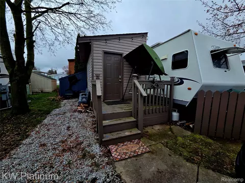 5236 Fredicksburg Ln, Lexington, MI 48450