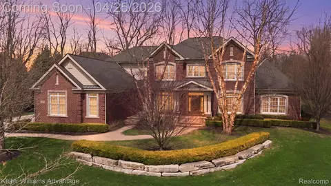 49989 Teton Ridge Rd, Northville, MI 48168