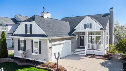 1245 Portsmouth Dr, Marion, MI 48843