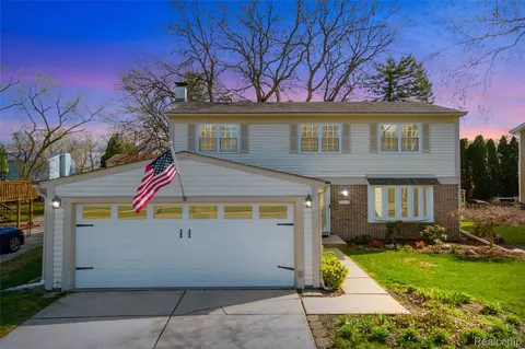 44453 Albert Dr, Plymouth, MI 48170