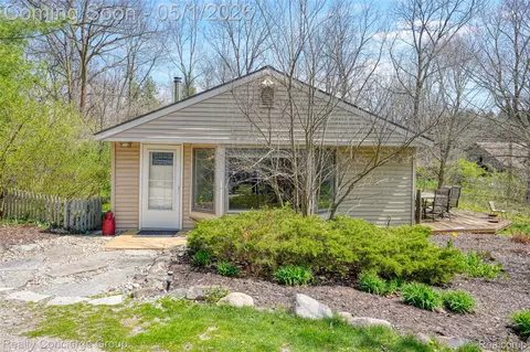 6637 Joy Rd, Scio, MI 48130