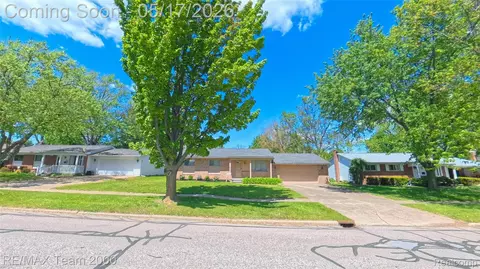 2104 Whittier Rd, Ypsilanti, MI 48197