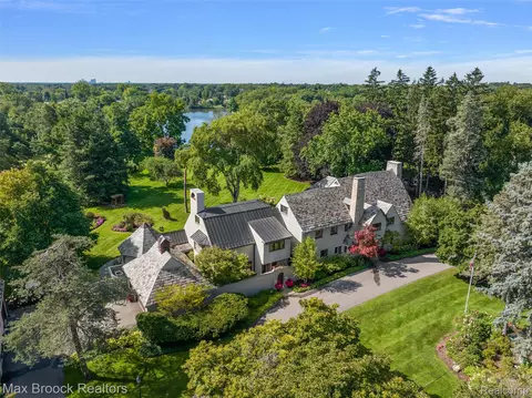 65 Lone Pine Rd, Bloomfield Hills, MI 48304