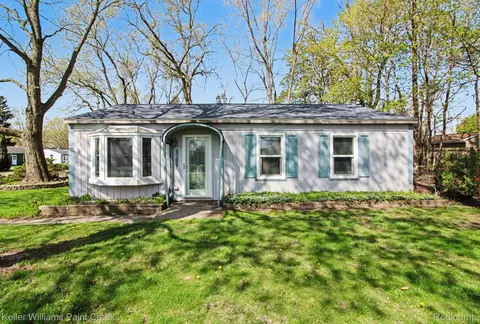 3503 Minton Rd, Orion, MI 48359