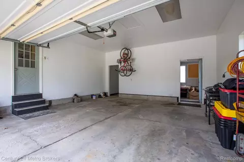 6043 N Gale Rd, Richfield, MI 48423