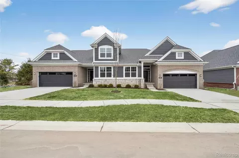 1472 Turner Dr #4, Commerce, MI 48390