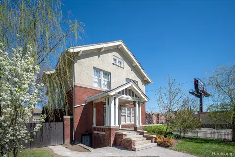 22 Edison St, Detroit, MI 48202