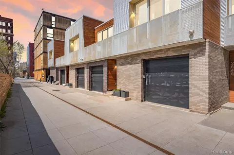 2644 John R St, Detroit, MI 48201