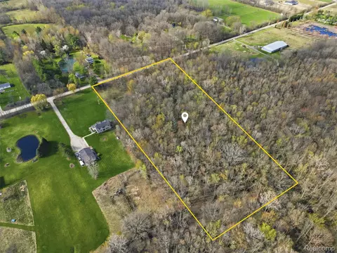 27493 Irwin Rd, Richmond, MI 48062